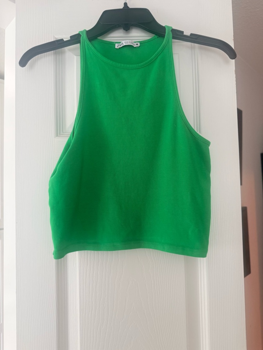 Green Sleeveless Crop Tank Top - Women